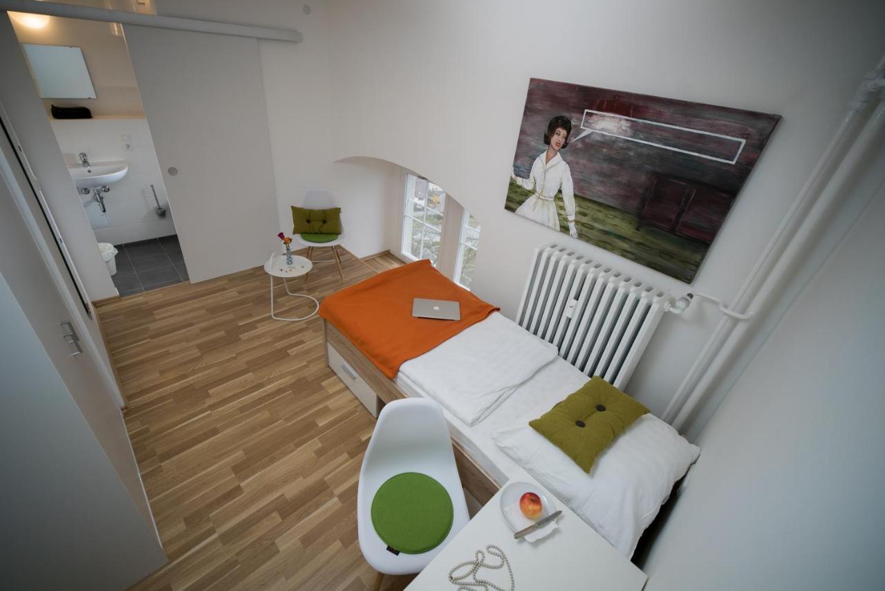 Biohotel Schloss Kirchberg 컬크버그엔더젝스트 외부 사진