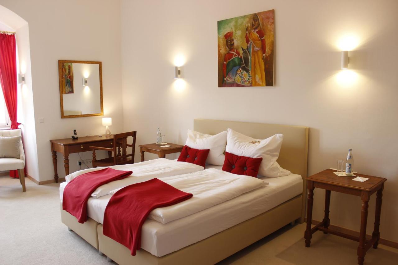 Biohotel Schloss Kirchberg 컬크버그엔더젝스트 외부 사진